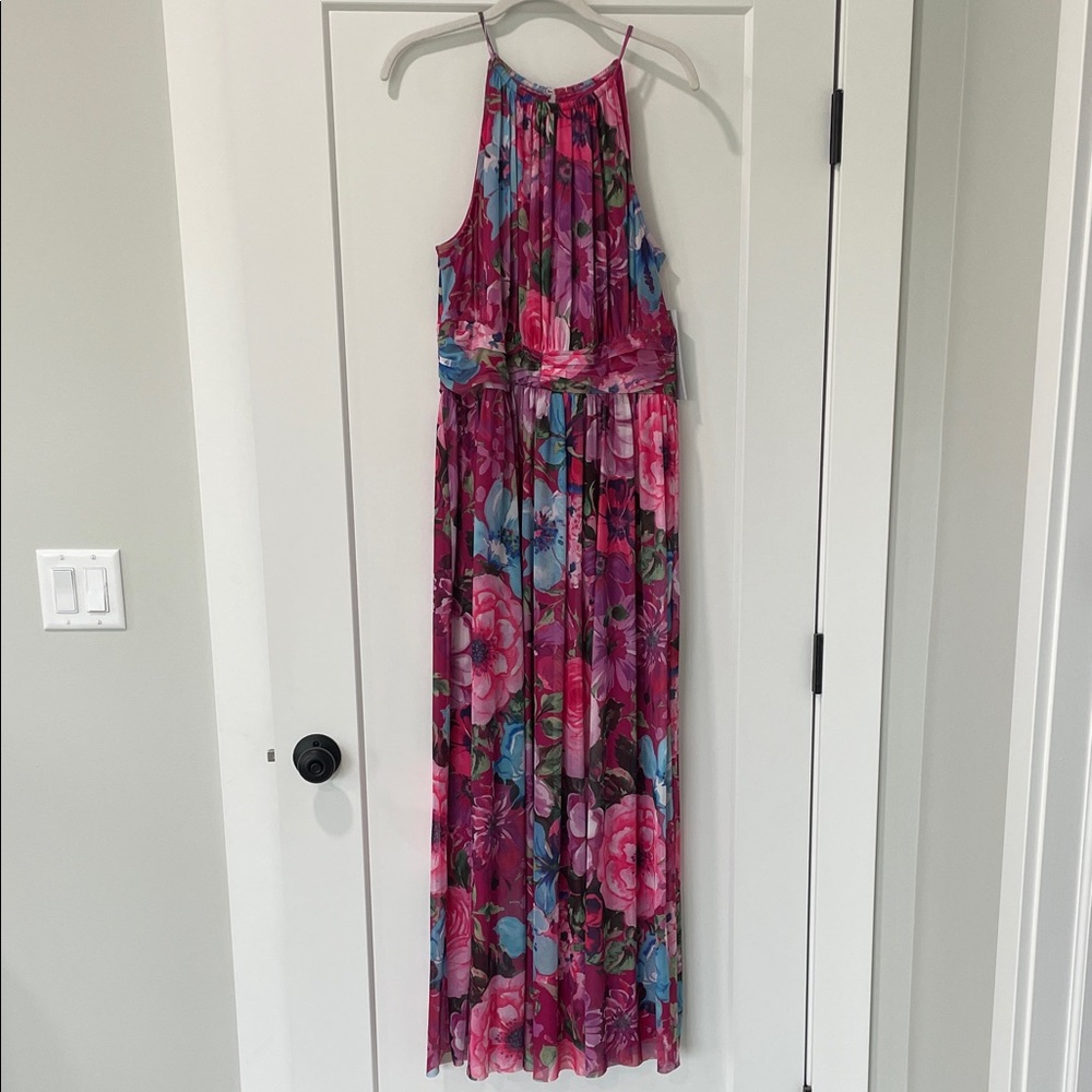 Beautiful London Times dress from Kohls
NWT sz 12